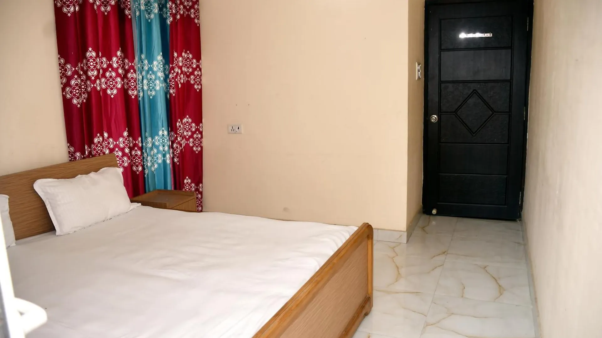 The Royale Retreat Apartment Varanasi
