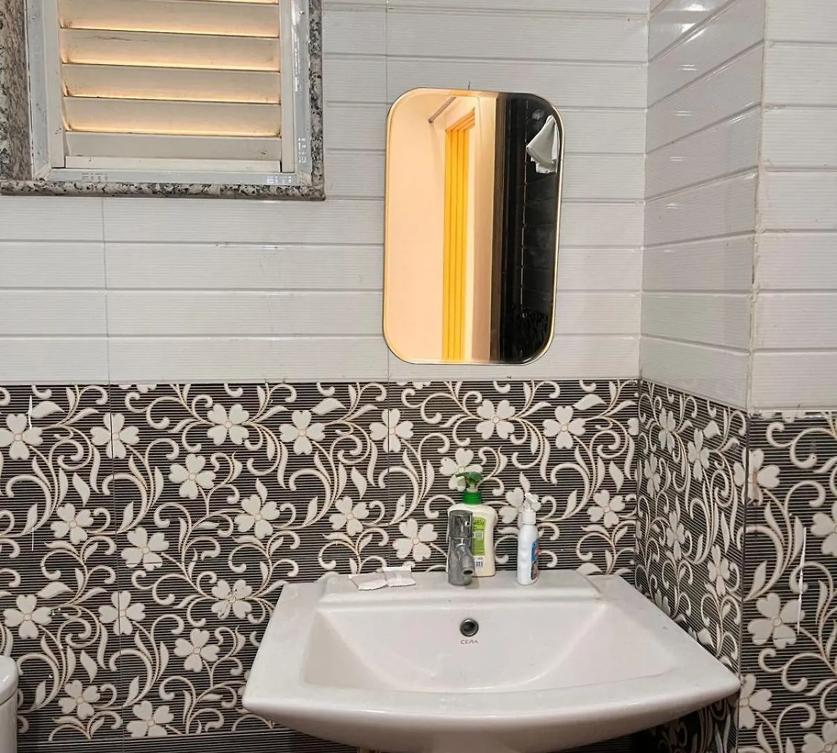 The Royale Retreat Apartment Varanasi 0*,  India