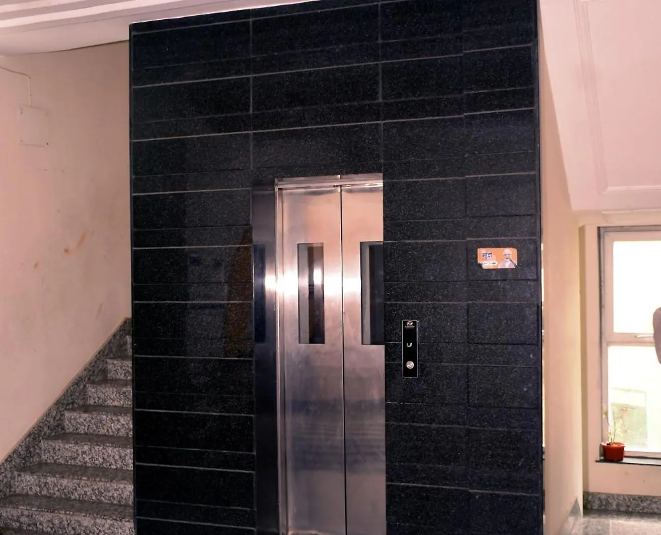 The Royale Retreat Apartment Varanasi