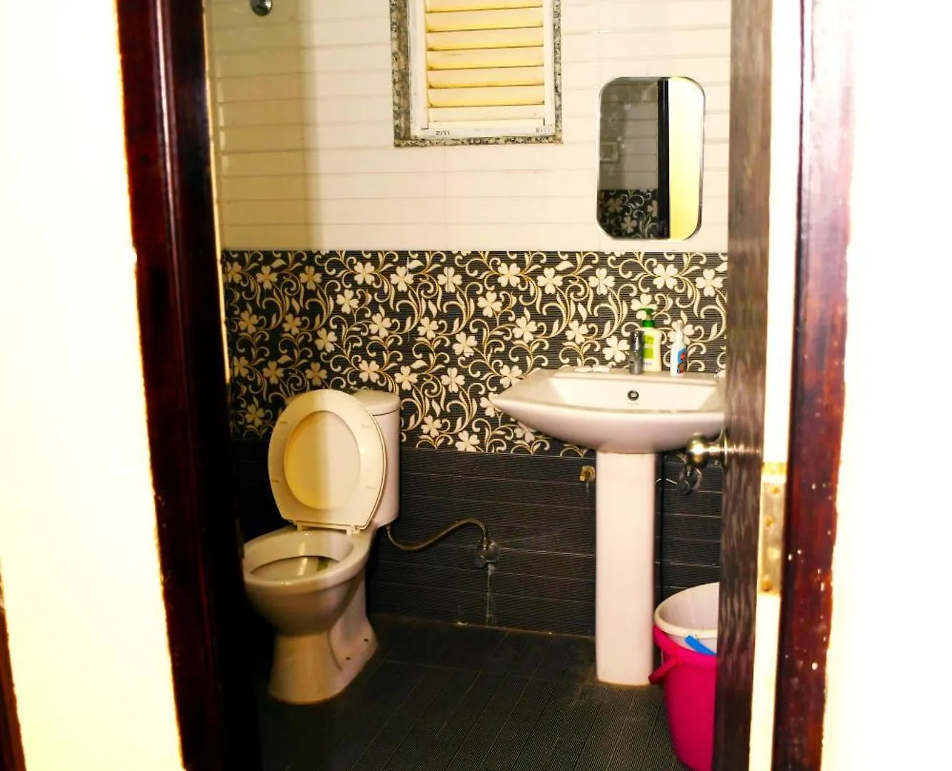 The Royale Retreat Apartment Varanasi