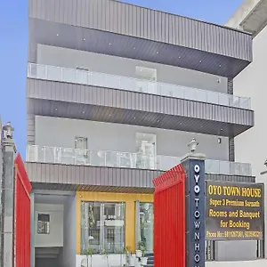 Townhouse Super Two Premium Hotel
