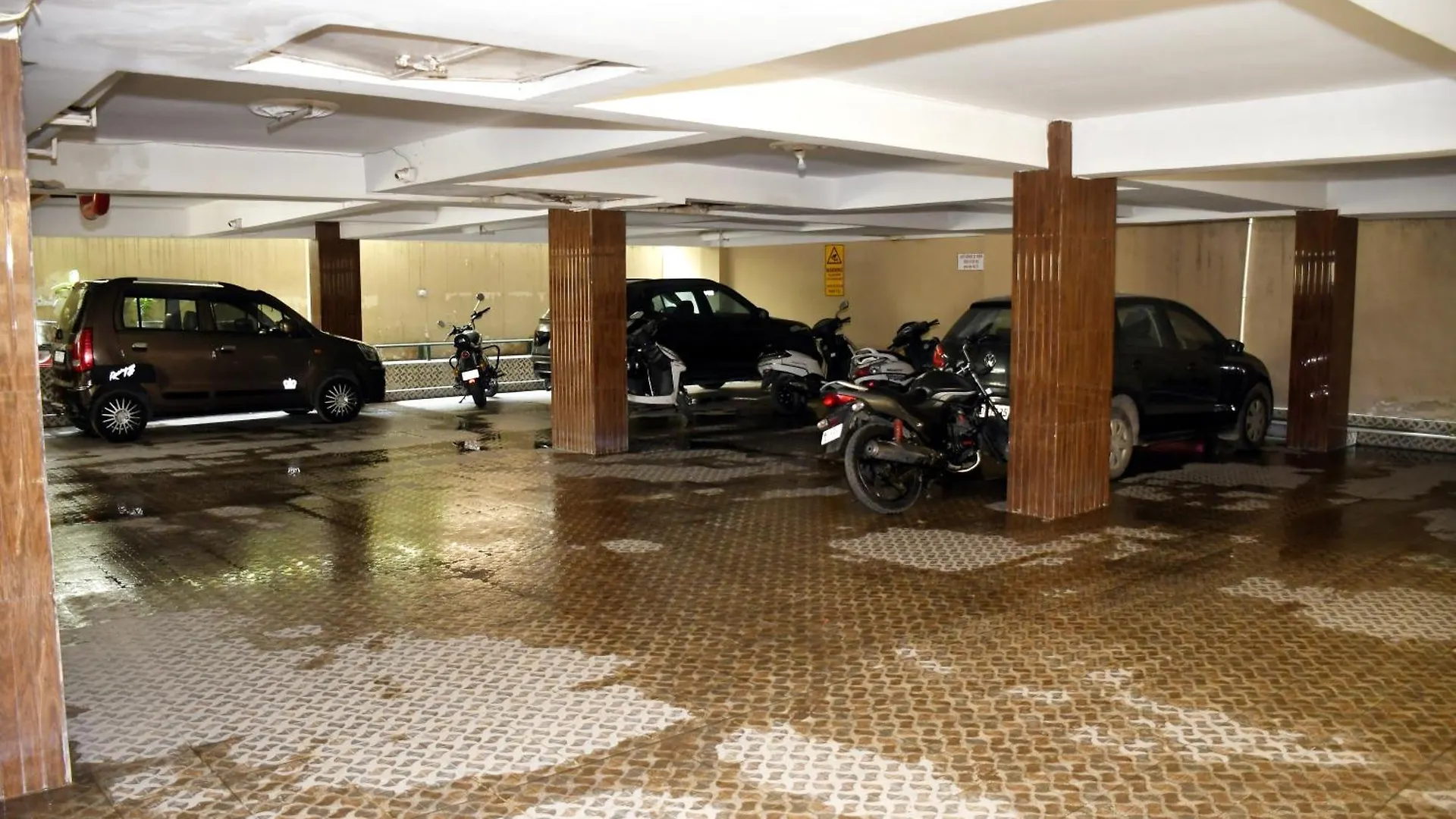 The Royale Retreat Apartment Varanasi